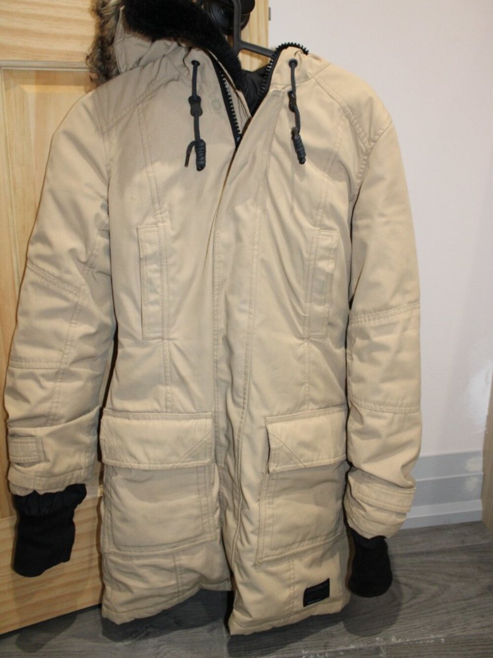TNA Parka Jacket - size xs